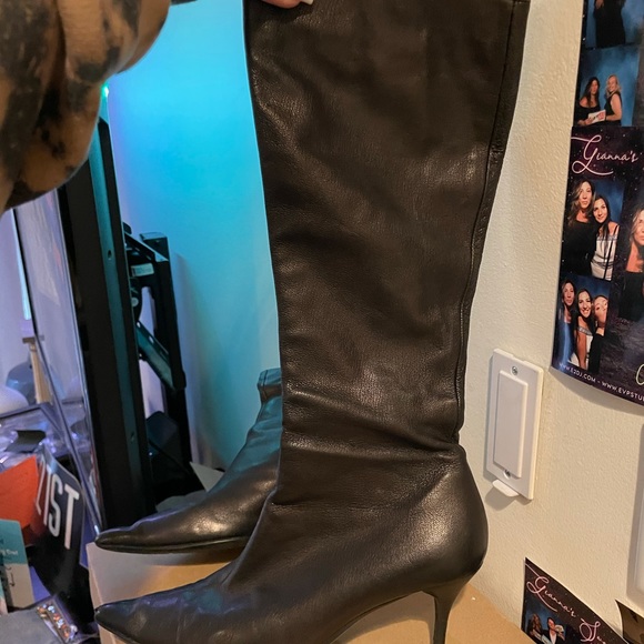 Genuine gucci boots - hardly ever worn! too tight i needed a 10! knee length - Picture 3 of 3